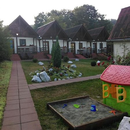 Vila Paula & Spa Sovata Buitenkant foto